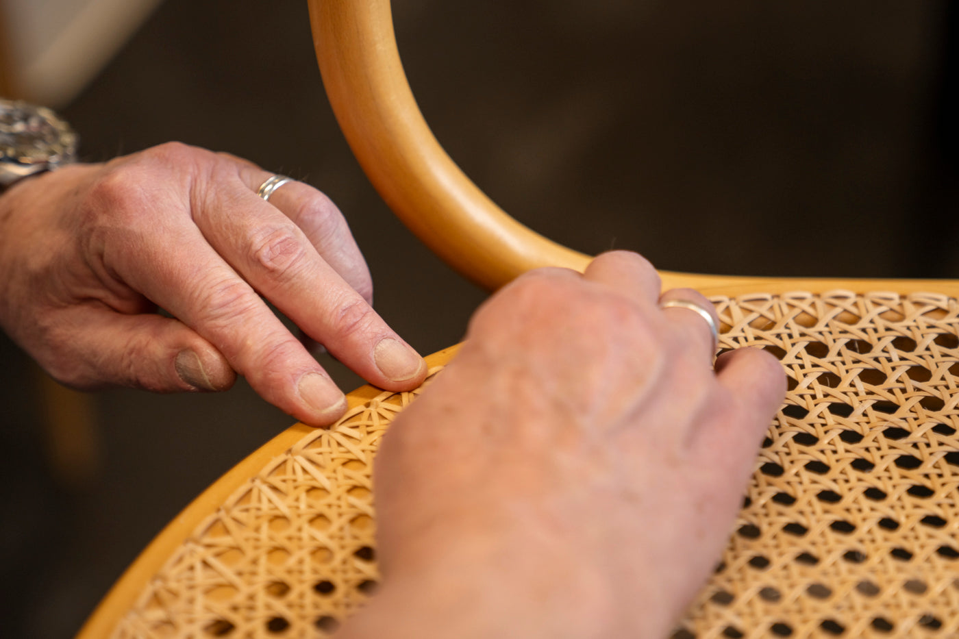 Fransk flet - Reparation af stol med fransk flet